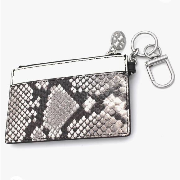 Tory Burch
Studded silver S Keychain  Black /a contrasting snake finish .NEW - Picture 7 of 14